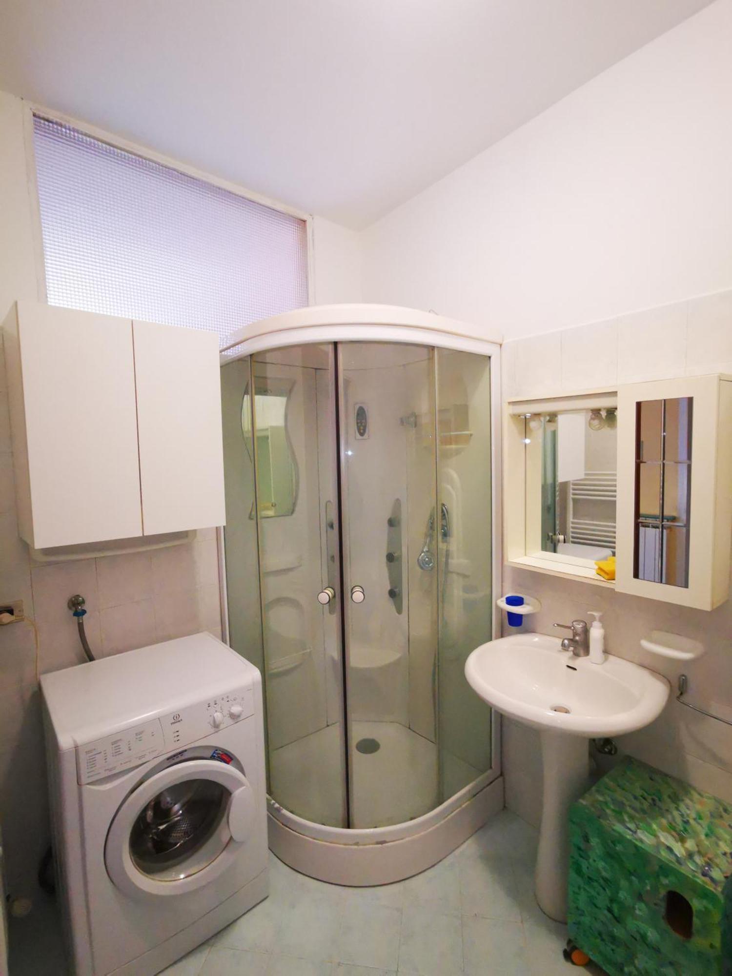Torres Rojas Apartment Ivrea Bagian luar foto