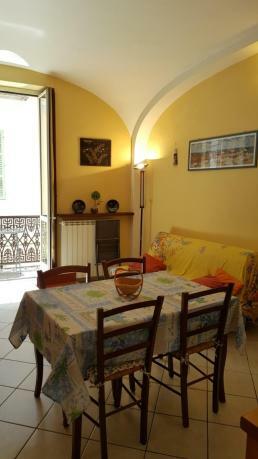 Torres Rojas Apartment Ivrea Bagian luar foto